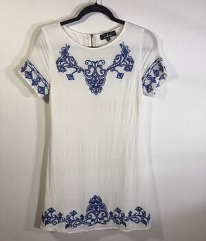Lulus White Blue Embroidered Dress Short Sleeve A Line Mini Size Medium